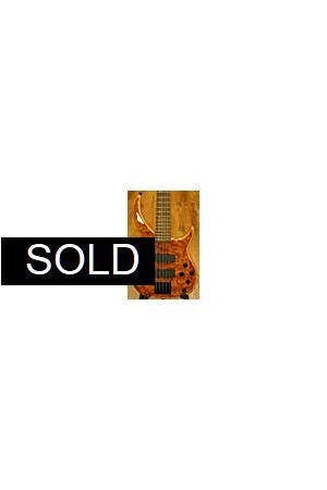 Peavey Cirrus BXP 5 Bubinga Peavey Cirrus BXP 5 Bubinga